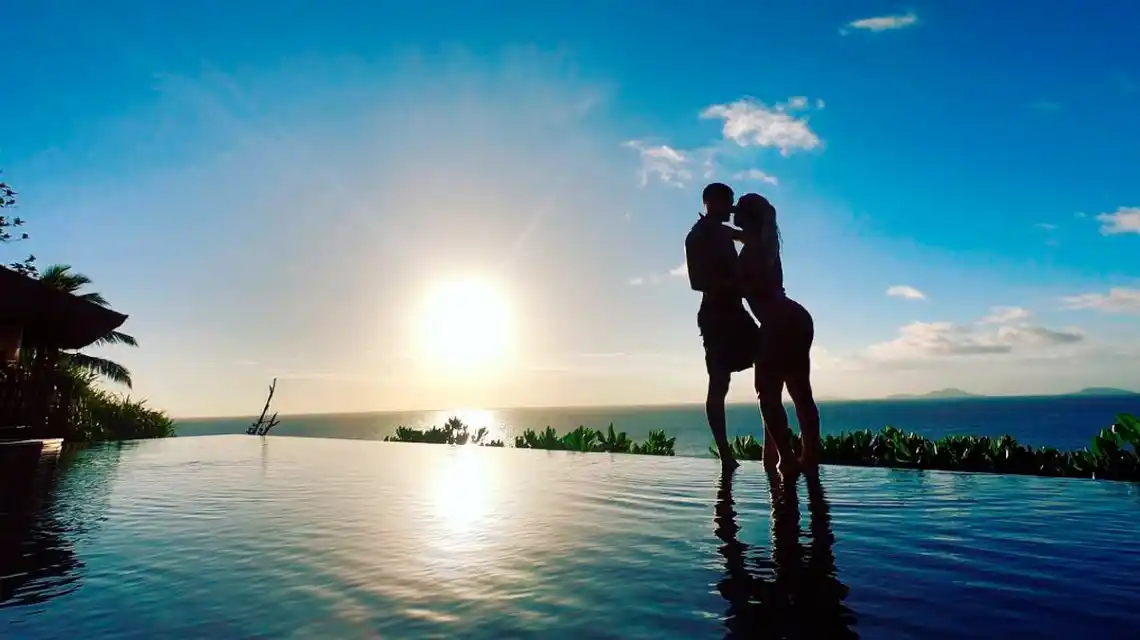 Wanda Nara y Mauro Icardi, muy hot en la playa