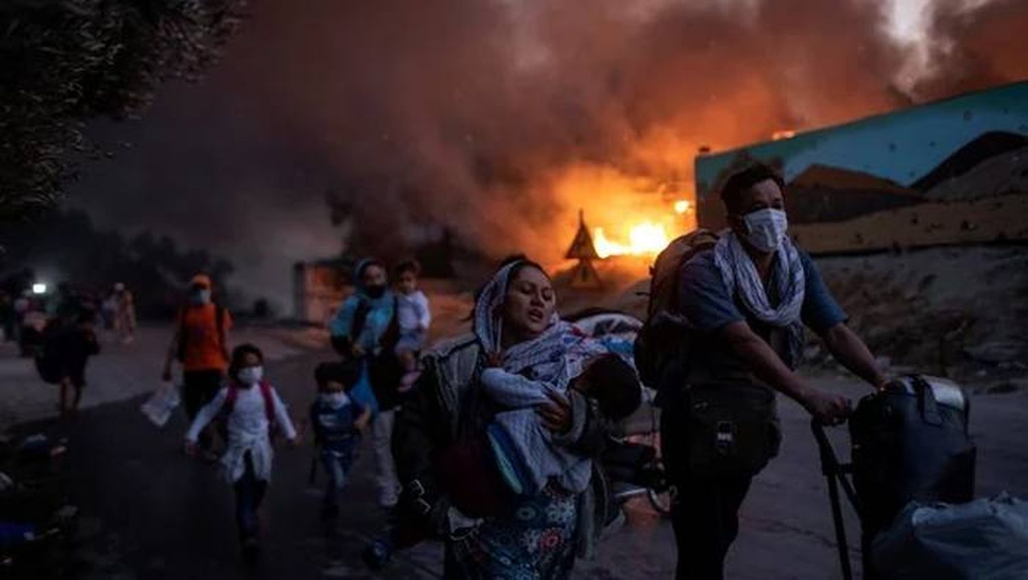 Un incendio arrasó con el campo de refugiados más grande de Europa ubicado en Grecia