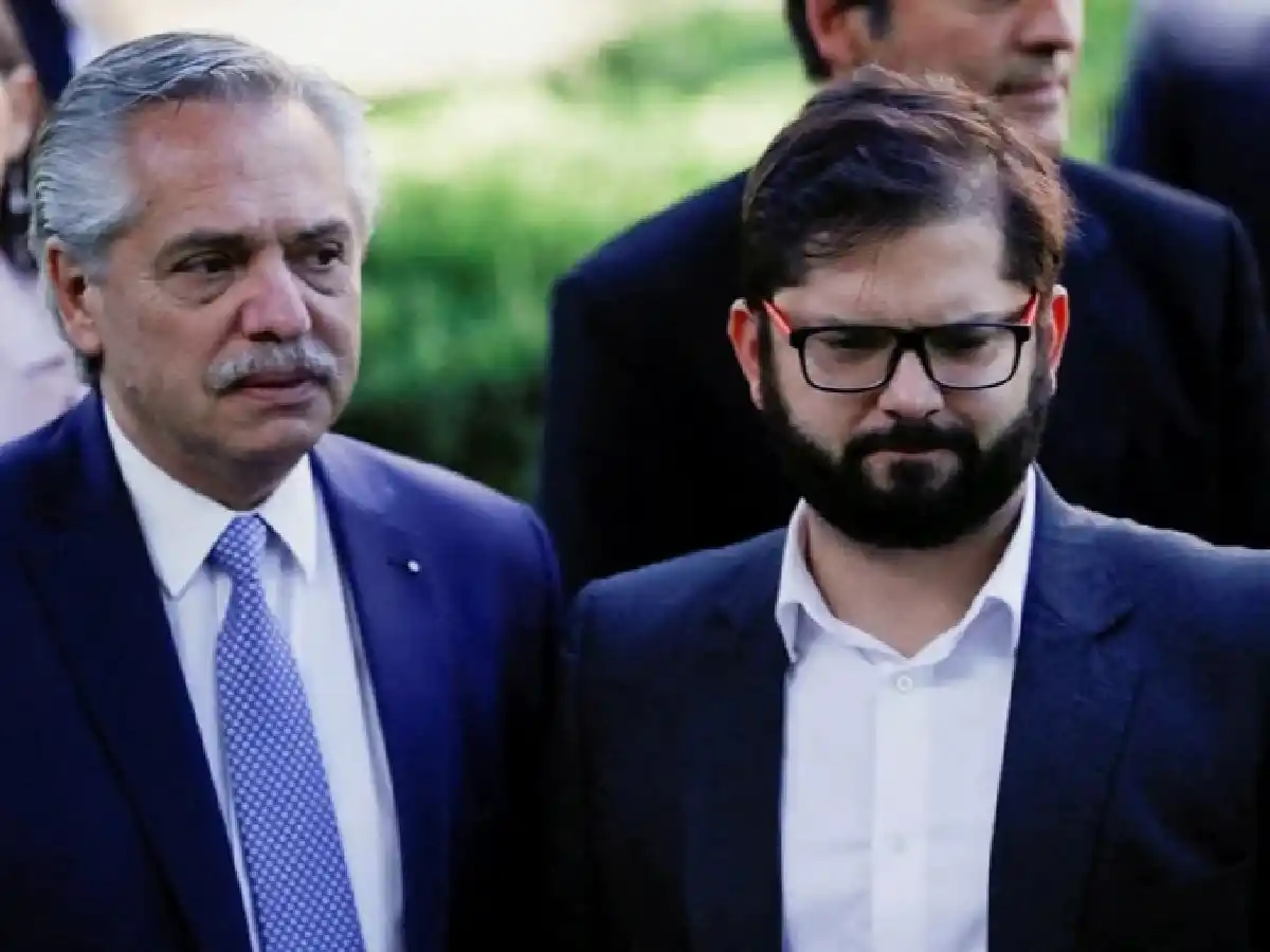Se filtraron documentos militares chilenos en los que hablan de Argentina y Alberto Fernández 
