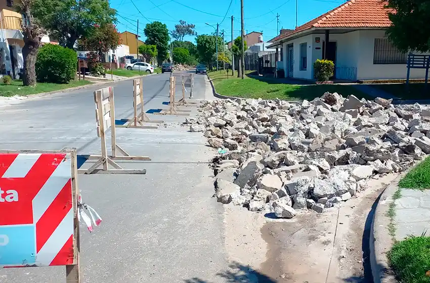 Emvial: "Hicimos más de 120 mil metros cuadrados de bacheo, pavimento y asfalto"
