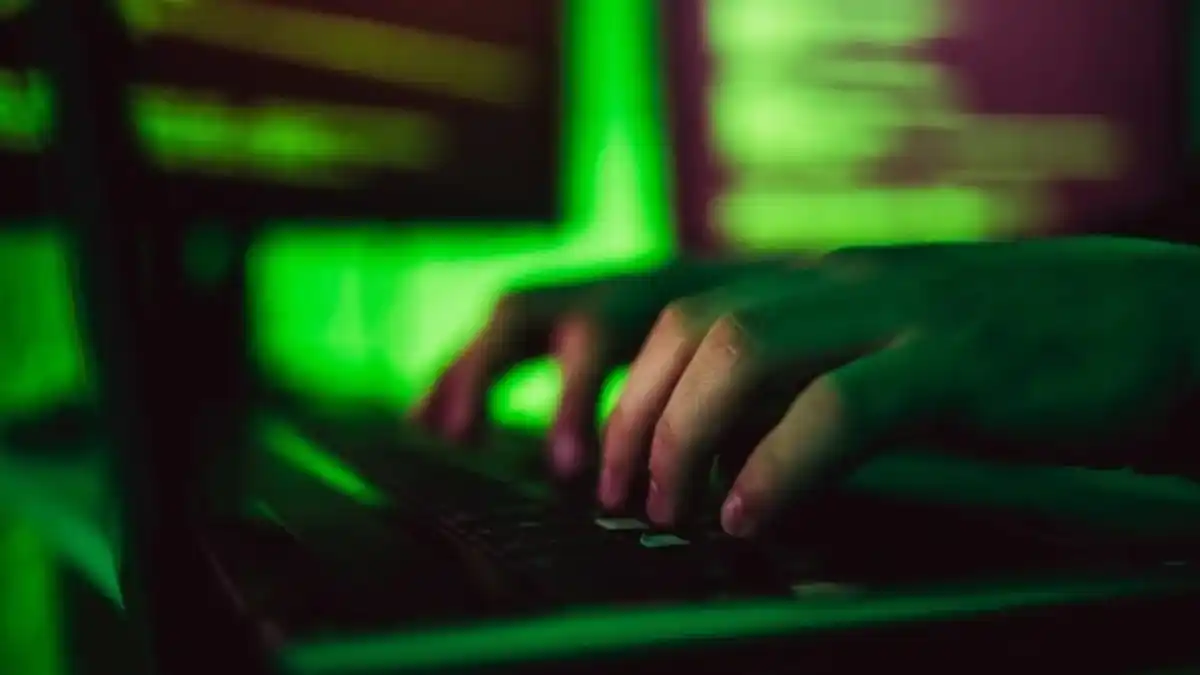 ¡LE REGALARÍAN LENCERÍA! Detienen a hermanos por pedir fotos íntimas a una adolescente por las redes sociales