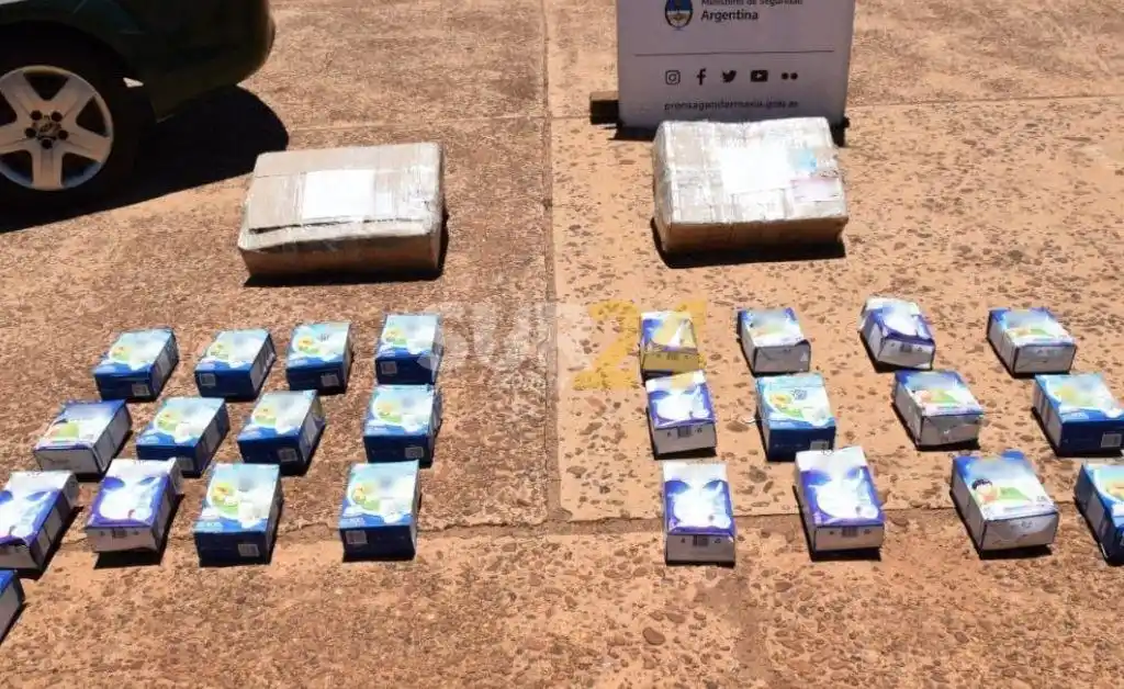 Detectan 25 cajas de leche con más de 10 kilos de marihuana en su interior
