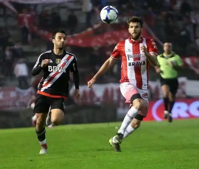 Copa Argentina: River pegó justo y terminó goleando a Instituto