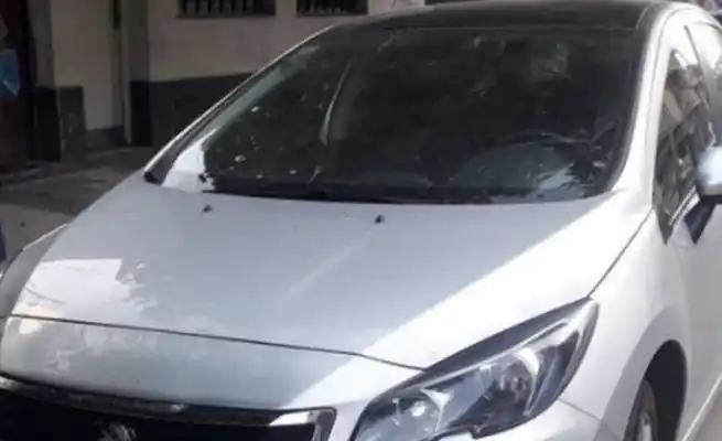 Olvidó a su hija de un año en el auto durante 10 horas y murió asfixiada