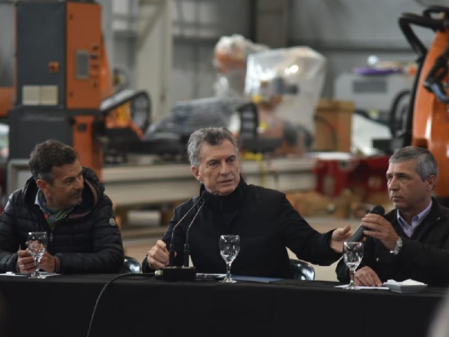 Macri llegó a San Francisco y se traslada en helicóptero hacia Arroyito