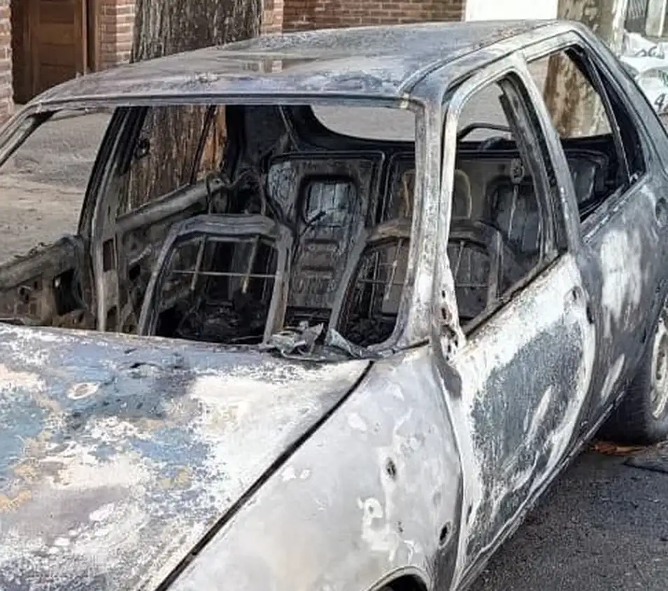 El episodio ocurrió en San Martín, entre Neuquén y Don Bosco, y es investigado por personal policial.