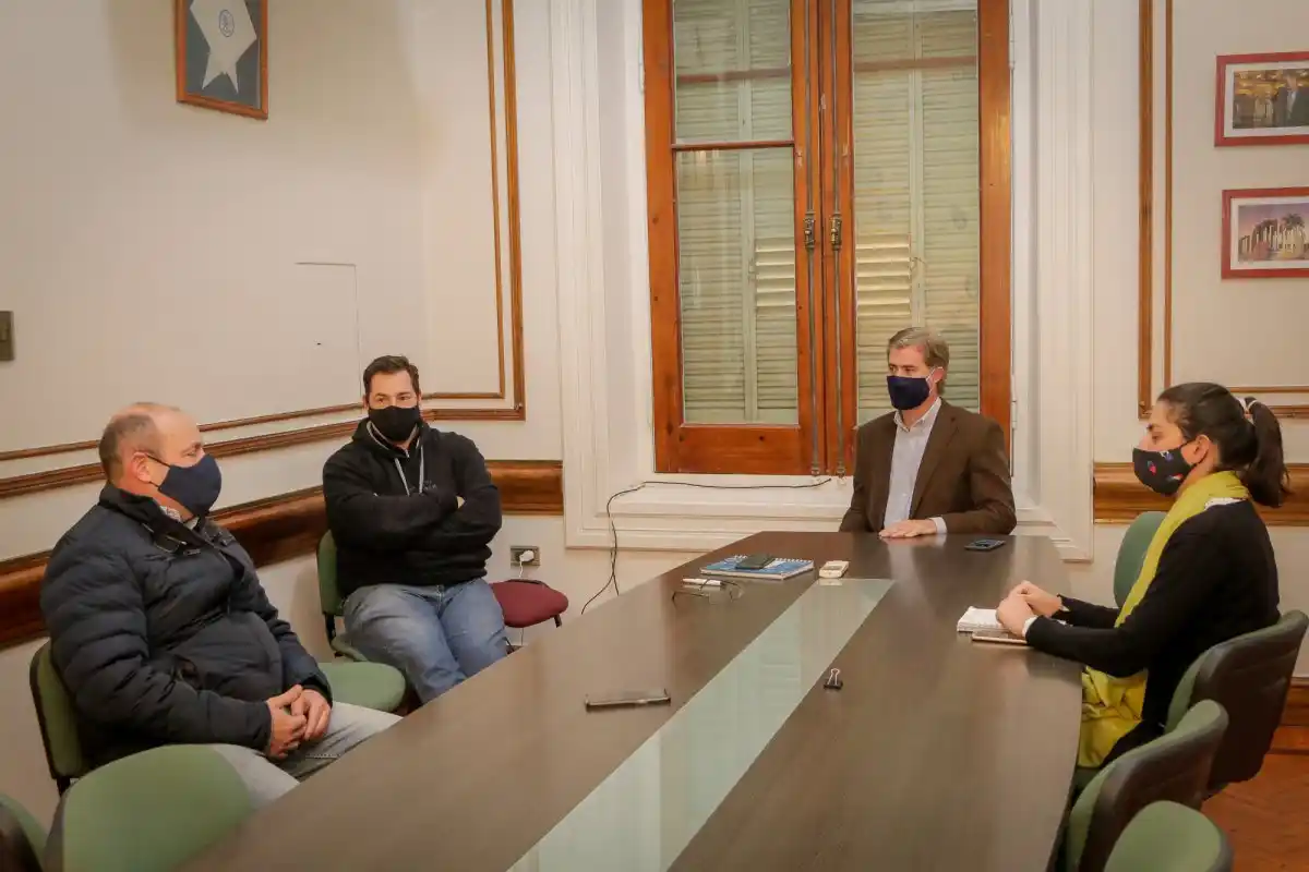 El intendente se reunió con prestadores gastronómicos: evalúan exenciones de pagos