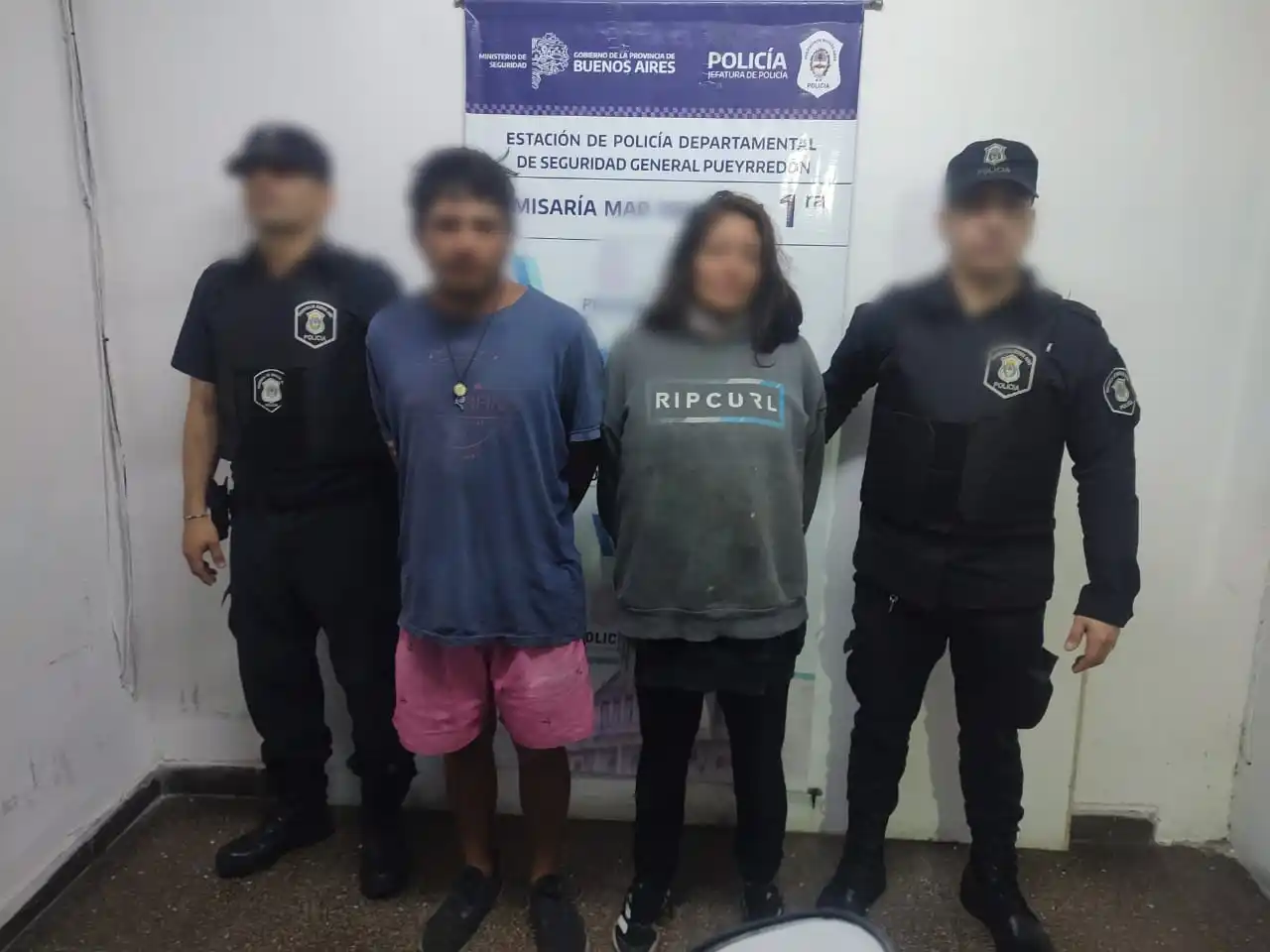 La pareja fue imputada por robo agravado por el uso de arma blanca.