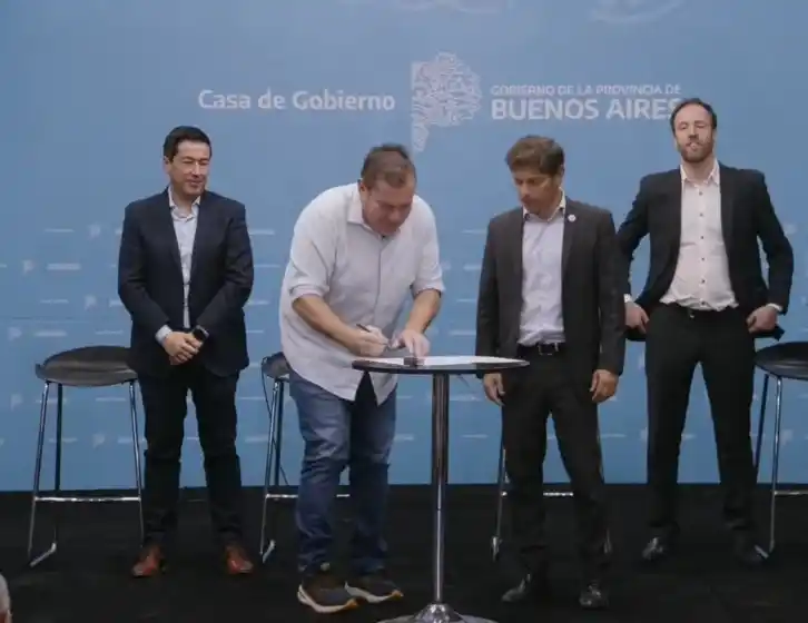 Guillermo Montenegro firmó el convenio Municipios a la Obra