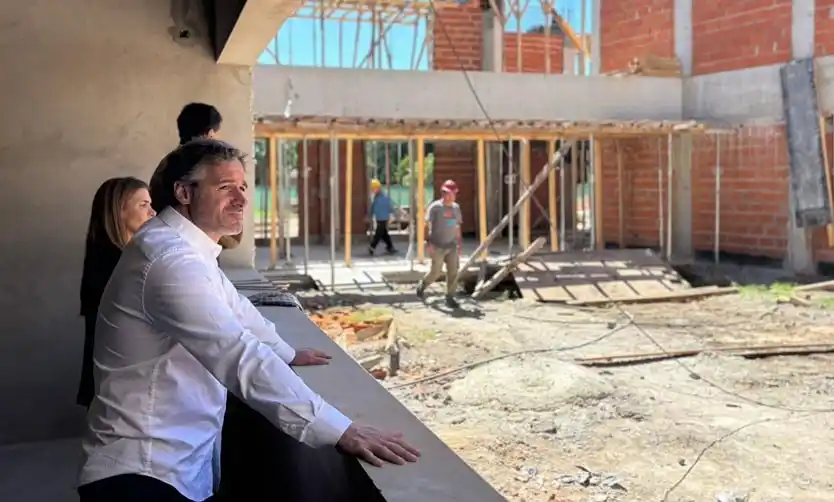 Achával recorrió el avance de la obra de la Universidad Nacional de Pilar