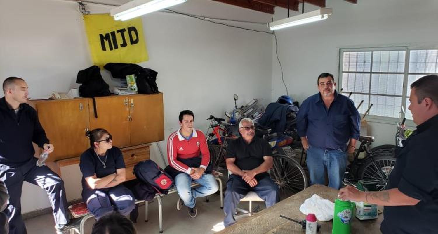 Tras las protestas en Inspección, hubo una tensa reunión en la Municipalidad y “casi se van a las manos”