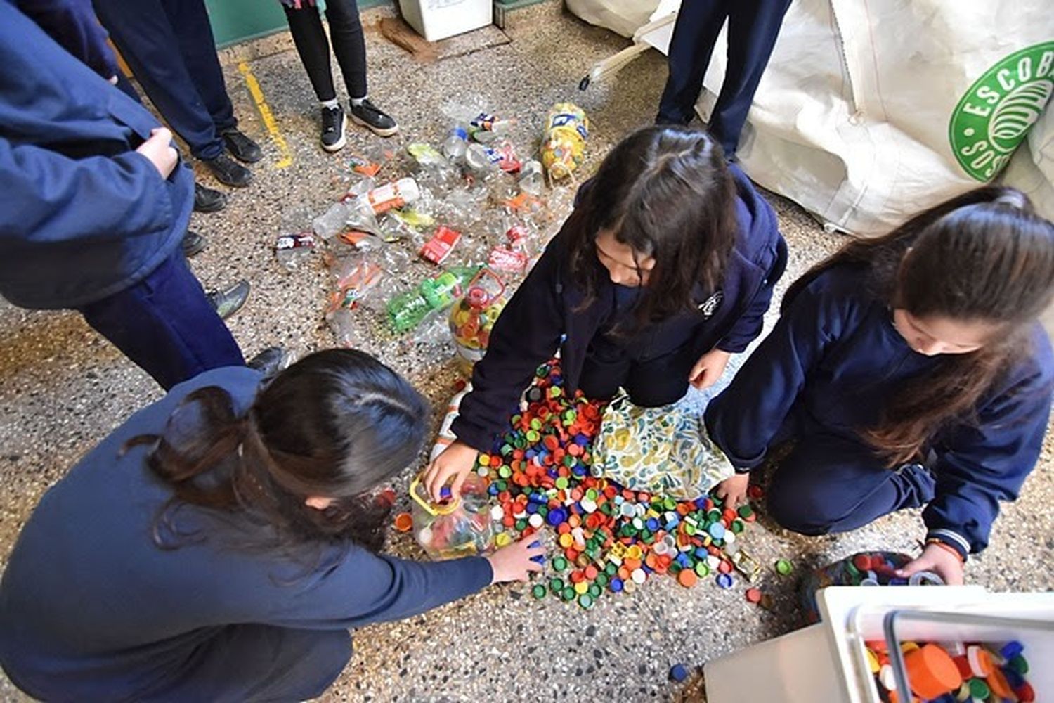 Escobar: Escuelas del distrito recolectaron 25 toneladas de plásticos en un mes