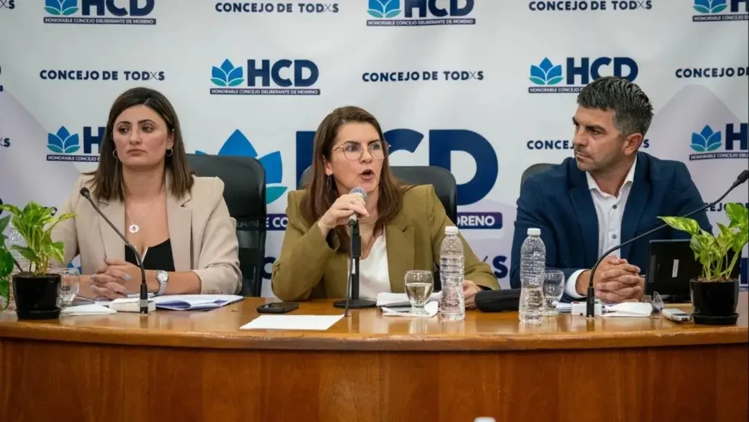 Mariel Fernández en la apertura de sesiones del Concejo deliberante