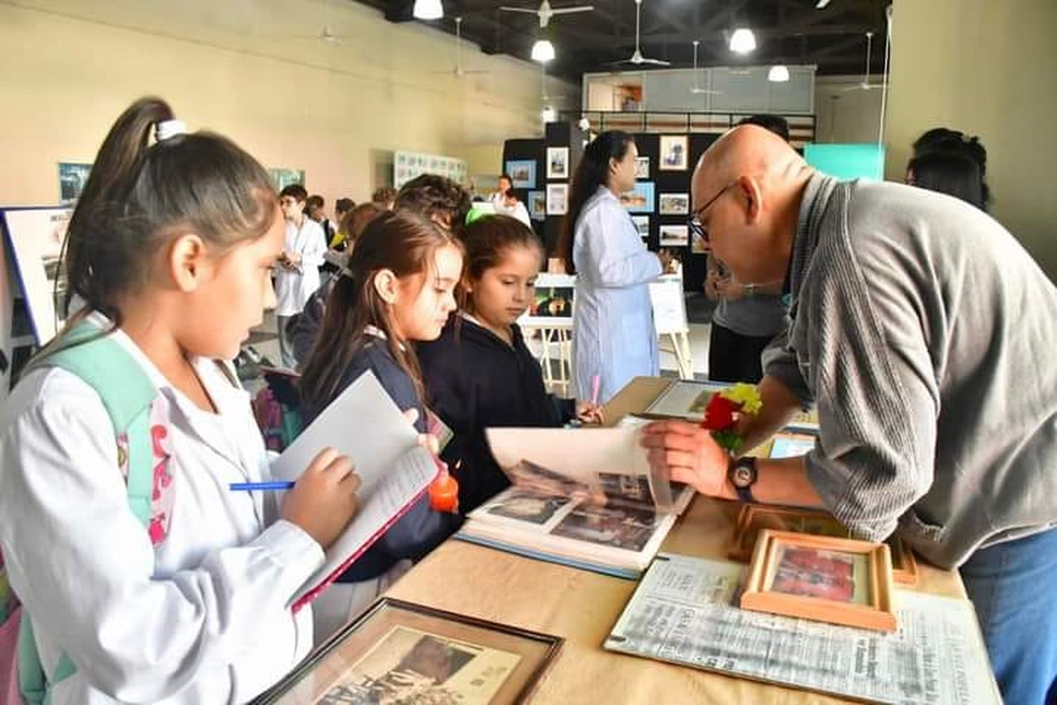 Fernando Casals y Braulio Sandoval recorrieron la historia de Formosa en el mes de su fundación