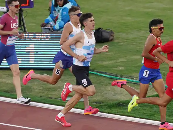 Diego Lacamoire se desgarró en plena carrera del Mundial de Tokio