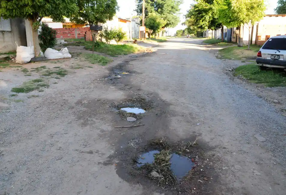 La falta de agua agobia a los vecinos de La Movediza  