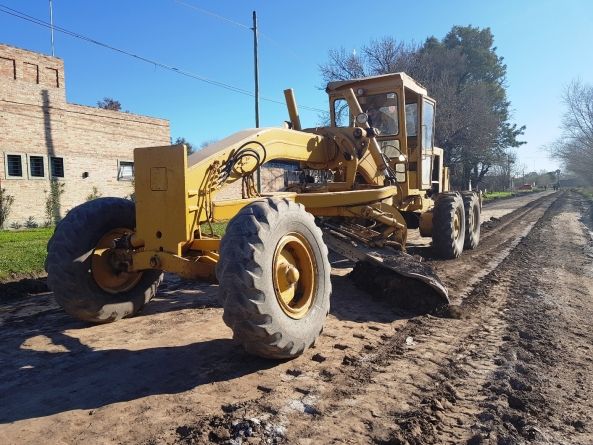 Mejorado pétreo y saneamiento en calles de Santo Tomé