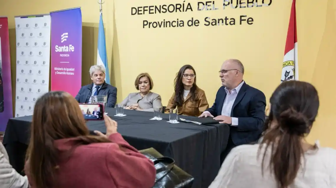 Barraquirre, Tate, Telesco y Henn, en la sede de la Defensoría del Pueblo.