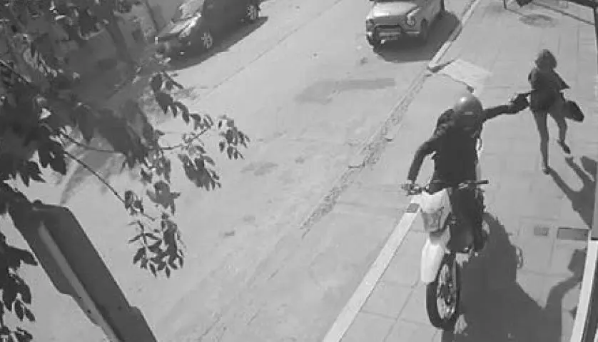 No cesan los arrebatos de carteras a mujeres en las calles de la ciudad