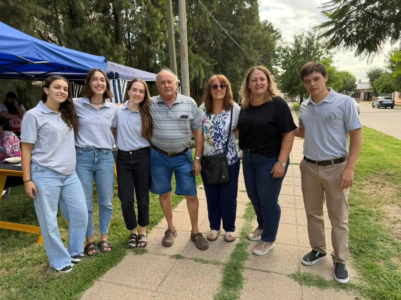 Hubo una gran respuesta de la población que se acercó al puesto sanitario improvisado sobre