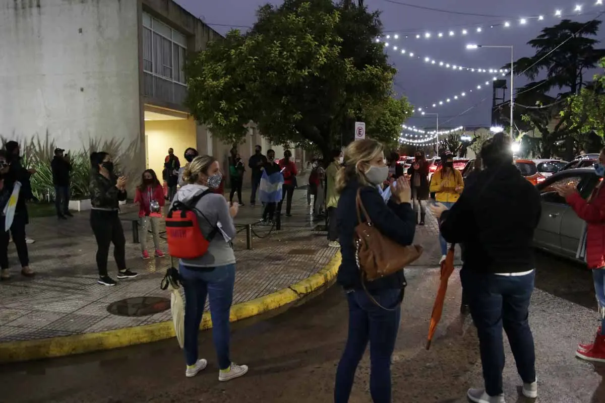 Restricciones en Cañuelas: Protestas por la suspensión de la presencialidad educativa
