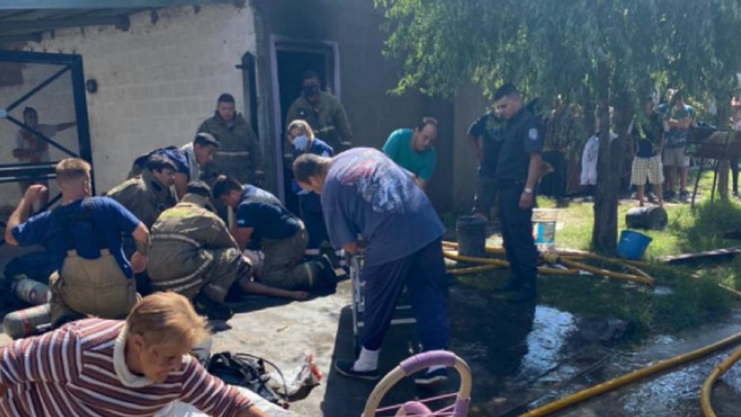 Tragedia: se incendió una casa y murieron una mujer y su hijo de 7 años