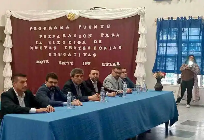 Presentaron el Programa Puente que 
garantiza la capacitación gratuita a estudiantes