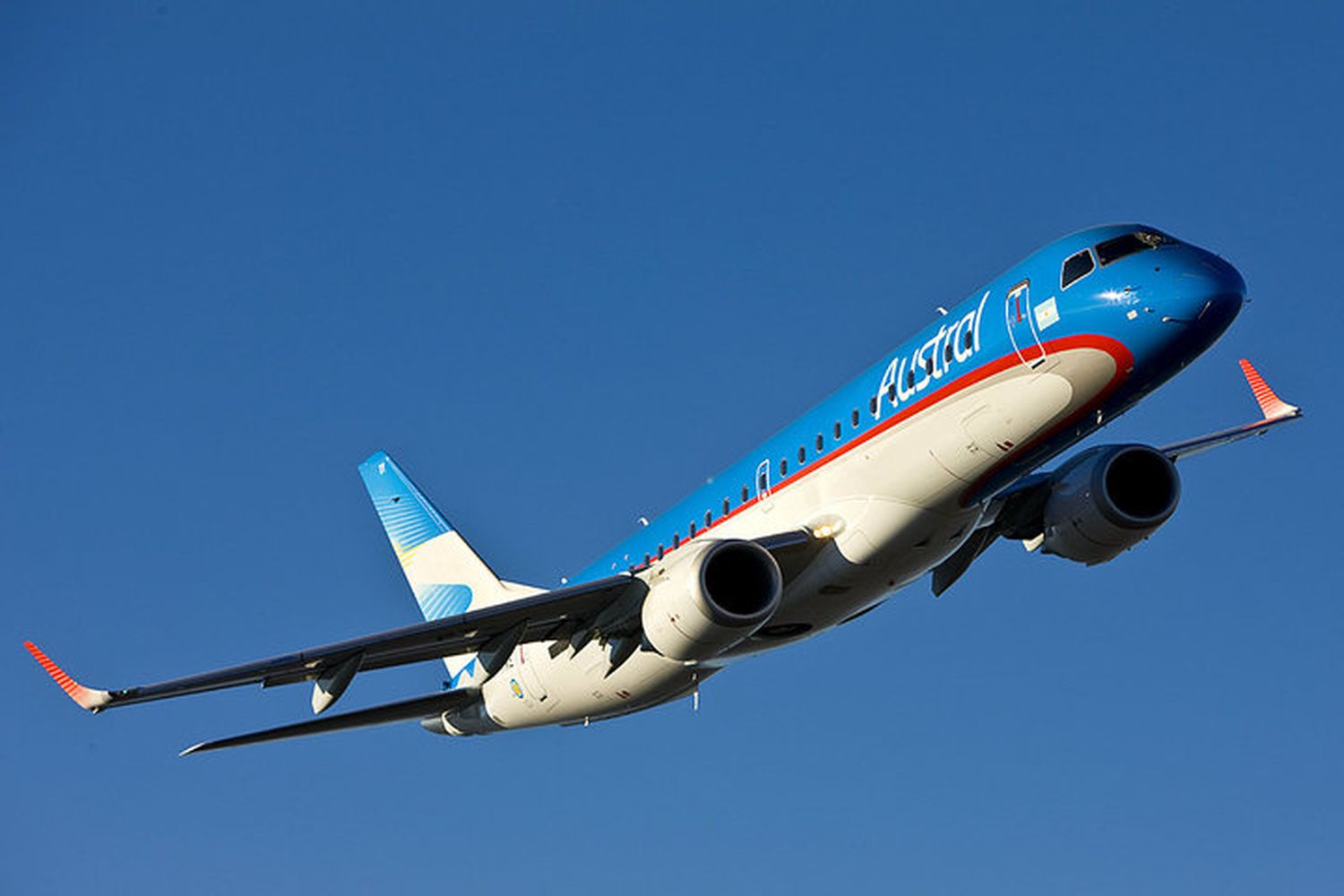 Primer vuelo de Austral con una tripulación totalmente femenina