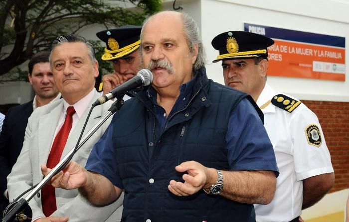 Con Granados, Las Flores adhirió a la Policía Local 