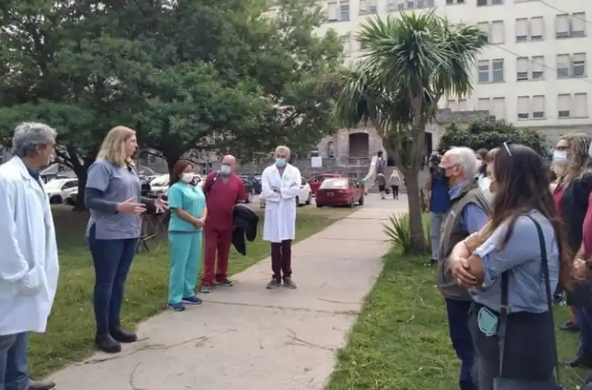 Hospital Interzonal: homenaje e instalación de placas en conmemoración al 24 de marzo