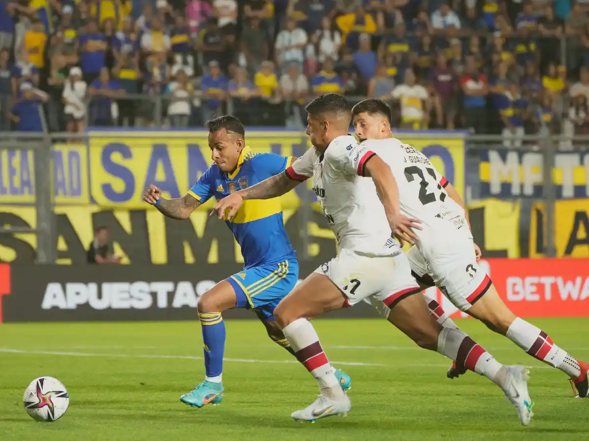 Patronato hizo historia grande y eliminó a Boca