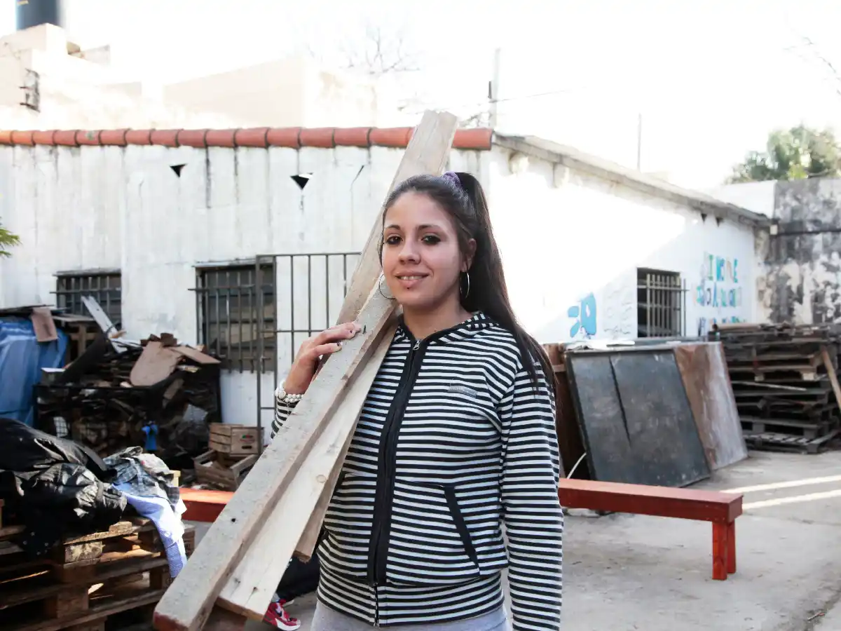 Incluirse a los martillazos 