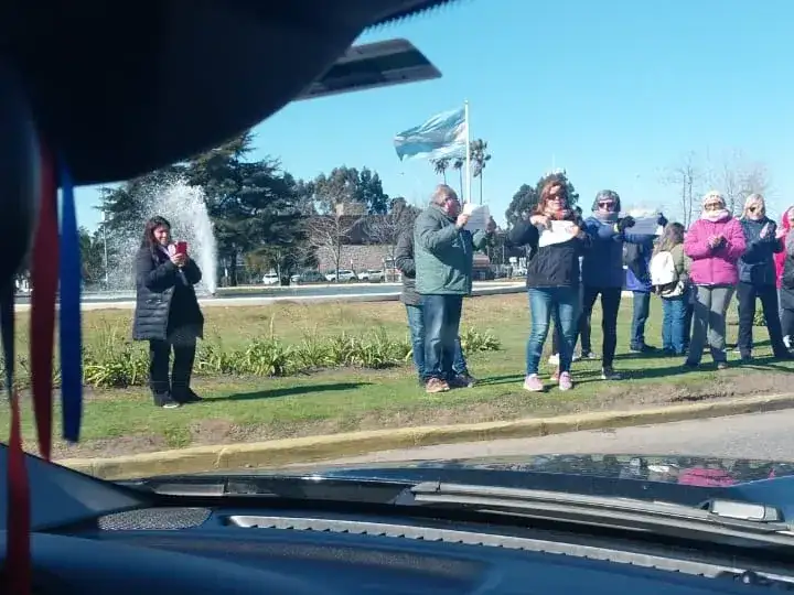 Vecinos en Constitución y Ruta 2