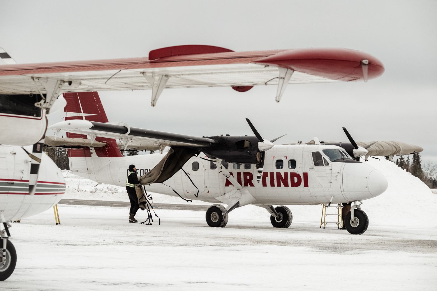 Sobrevivir el aterrizaje forzoso en un Twin Otter y pasar 24 horas a -20ºC en la tundra: esto sabemos