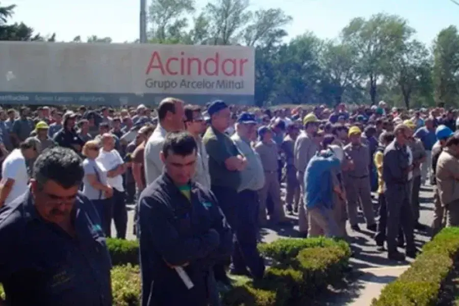 Acindar vuelve a parar su planta en Villa Constitución por el derrumbe de las ventas