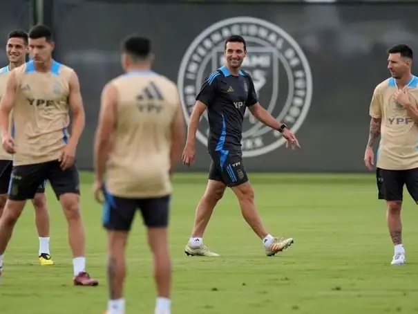 La "Scaloneta" se prepara para el final de las Eliminatorias