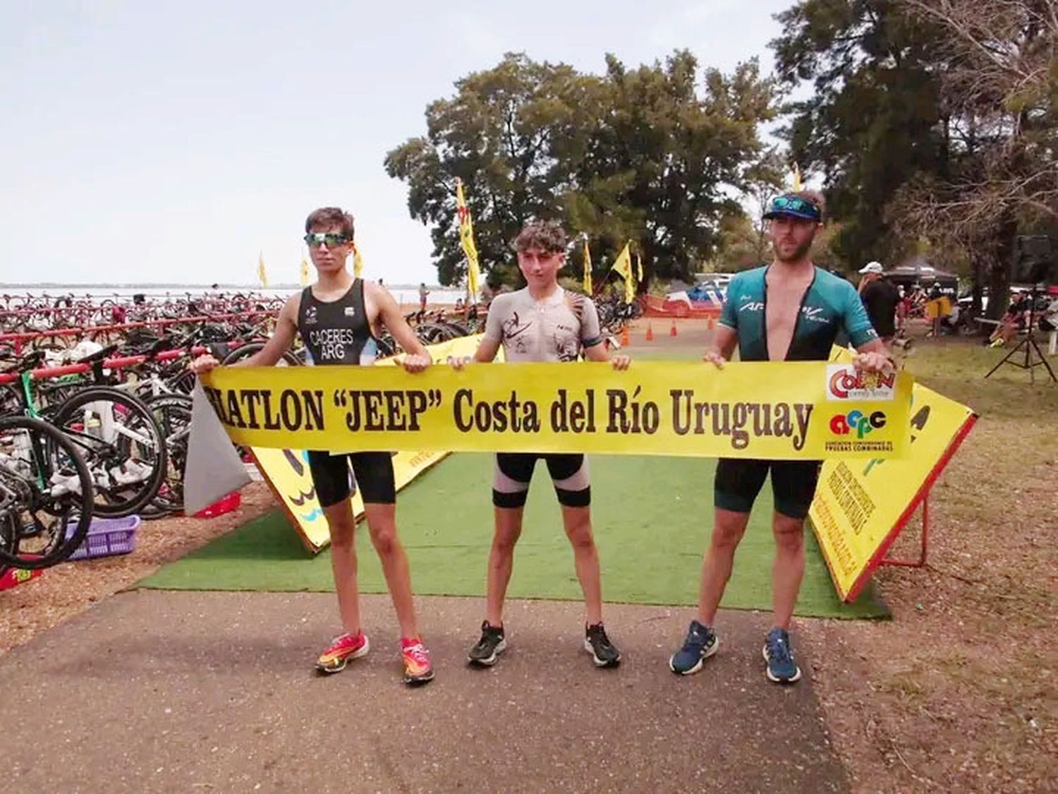 Se inició en el Lago el Circuito Provincial de Triatlón