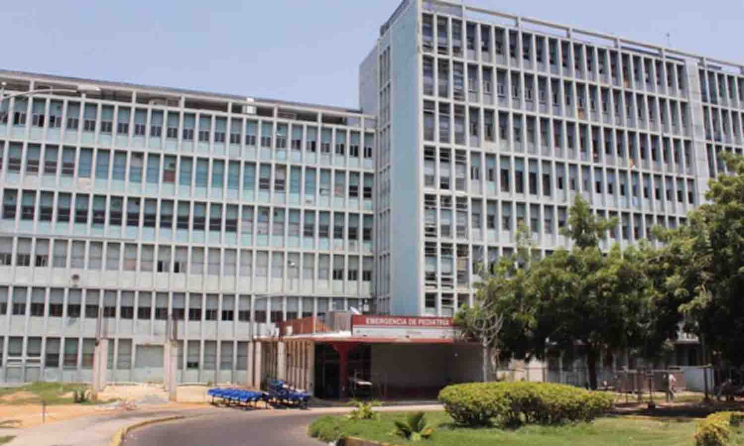 ¡IMPACTANTE! Venezolanos suplican atención médica en el Hospital Universitario de Maracaibo