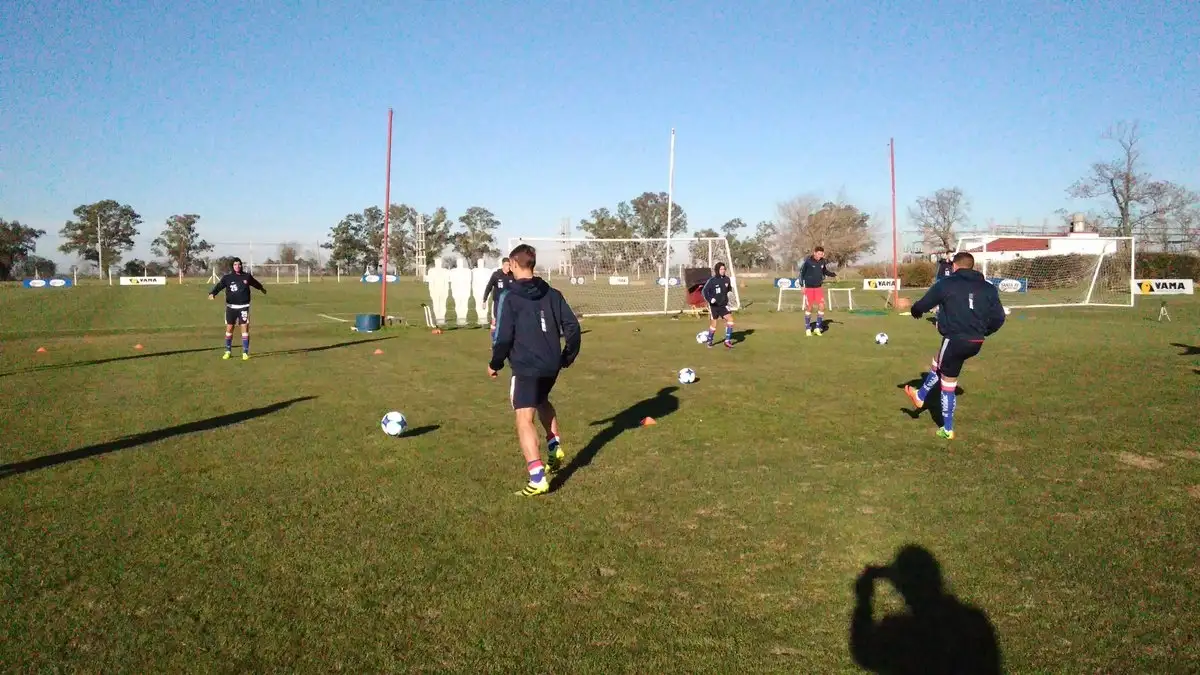 Unión venció a Cosmos en su primer amistoso