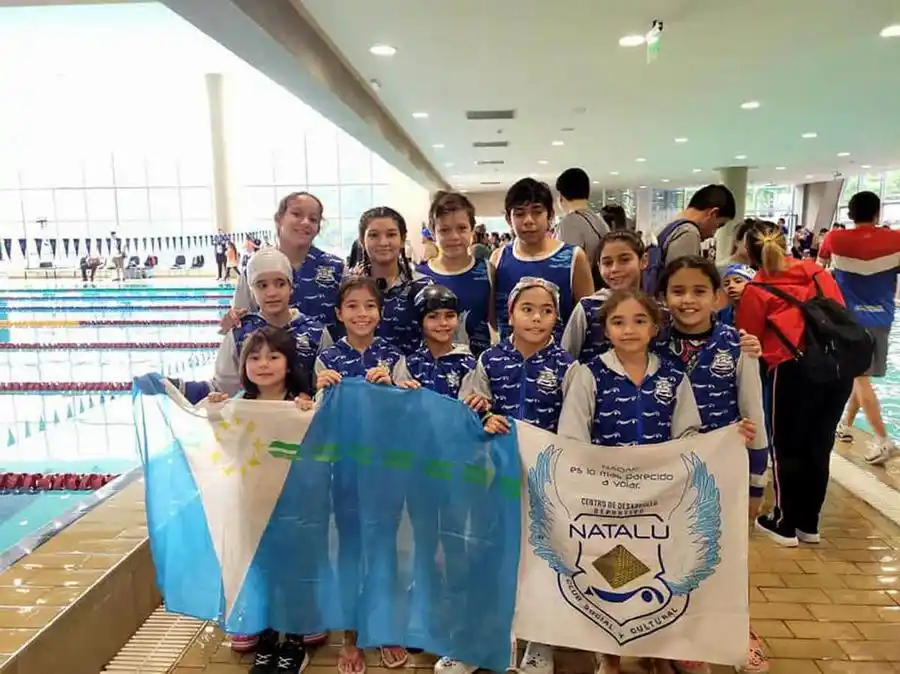 Natalú dijo presente en el 85.º aniversario del Club Centenario de Paraguay