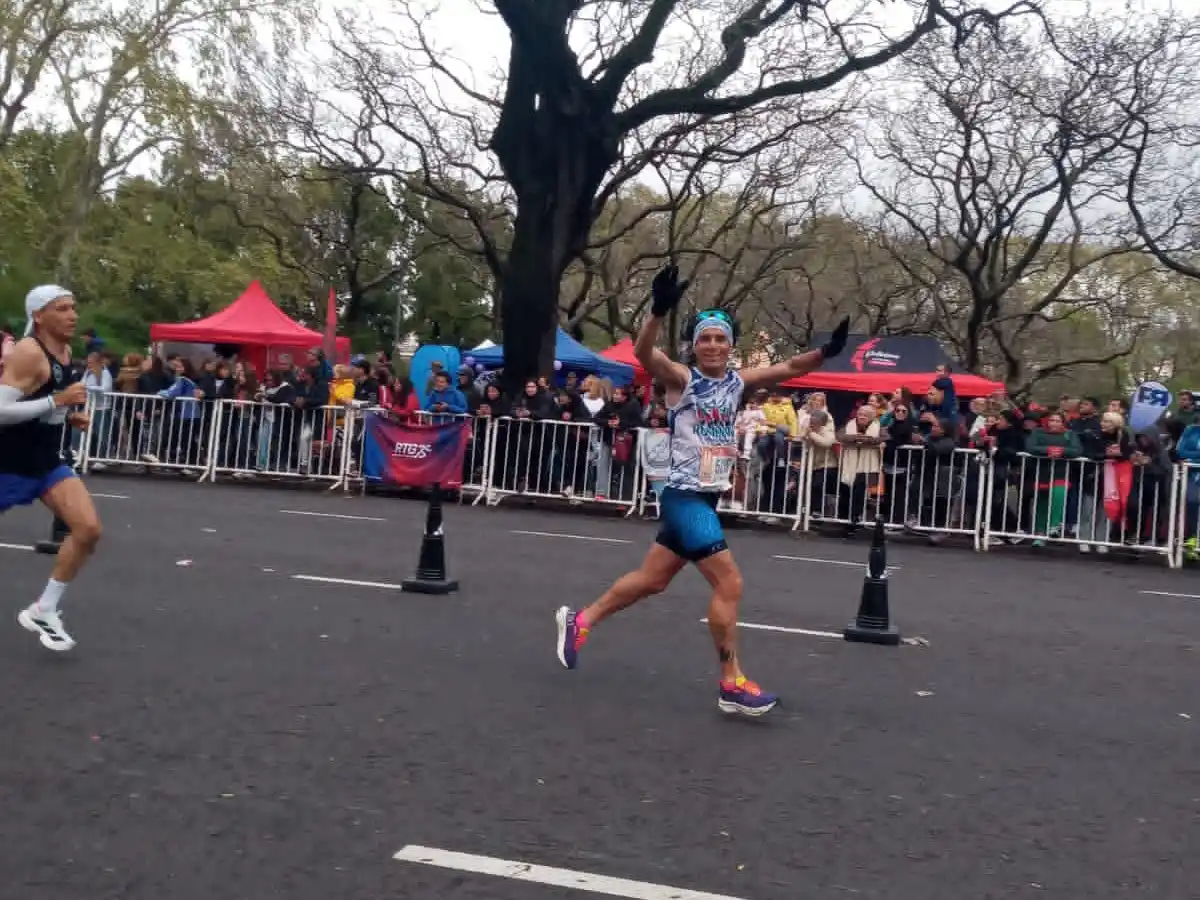 Atletas de Martín Ibarra Team dijeron presente en la Maratón Internacional de Buenos Aires
