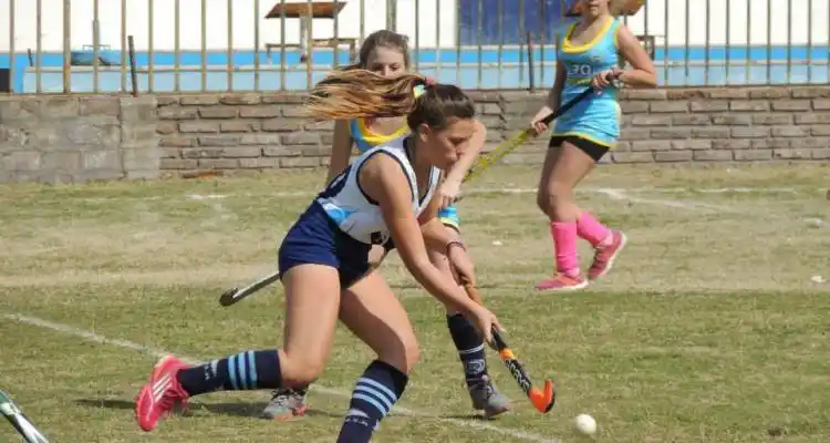 Hockey: Camila Mascaró fue convocada a la selección del Oeste
