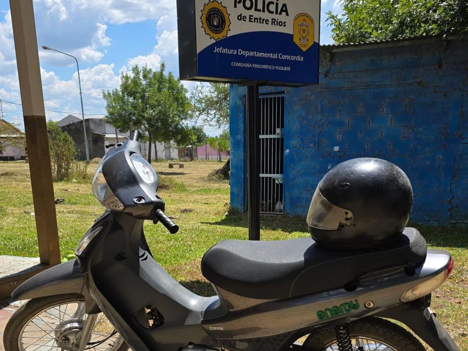 Hurto y recupero de una motocicleta en la autovía Artigas