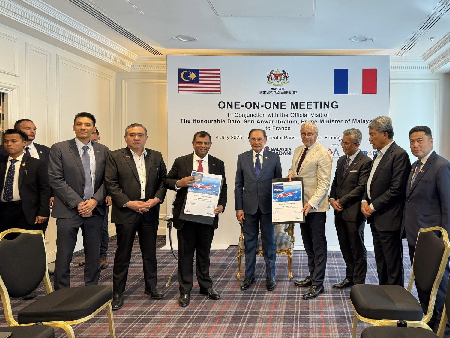 AirAsia orders up to 70 A321XLRs to launch global network model