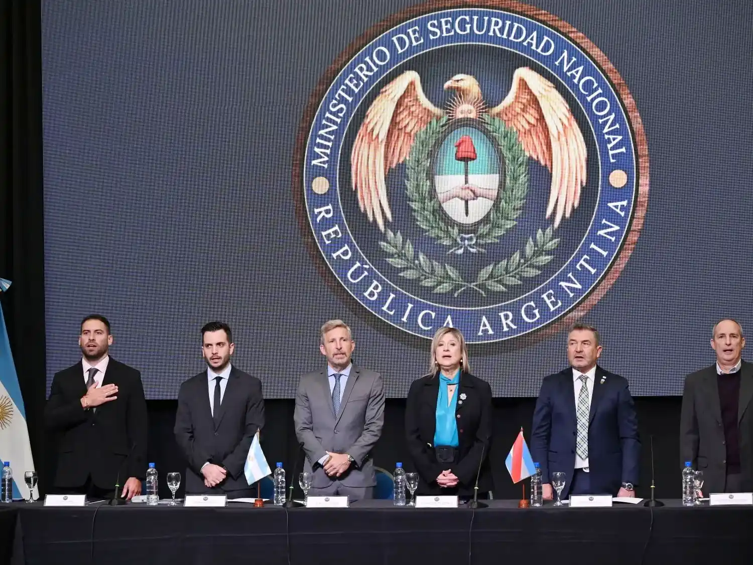 Frigerio encabezó la apertura del Consejo Federal de Seguridad Interior que sesionó en Entre Ríos