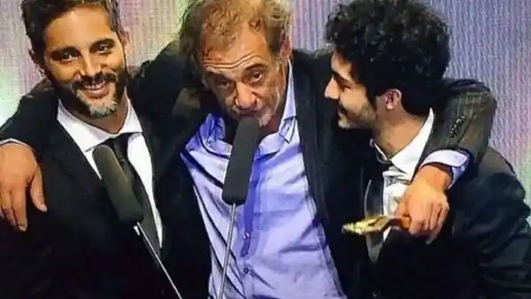 Alejandro Awada dio la nota en los Premios Tato
