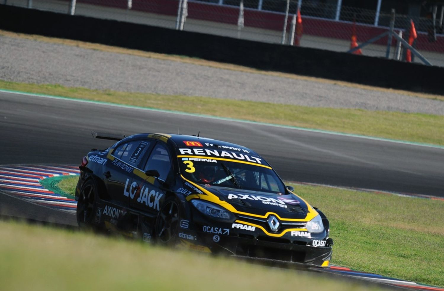 Pernía terminó segundo  en la carrera clasificatoria