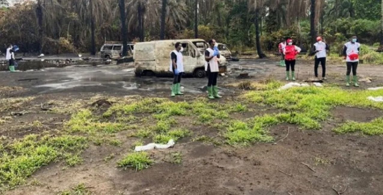 Nigeria: 110 muertos tras una explosión en una refinería clandestina de petróleo