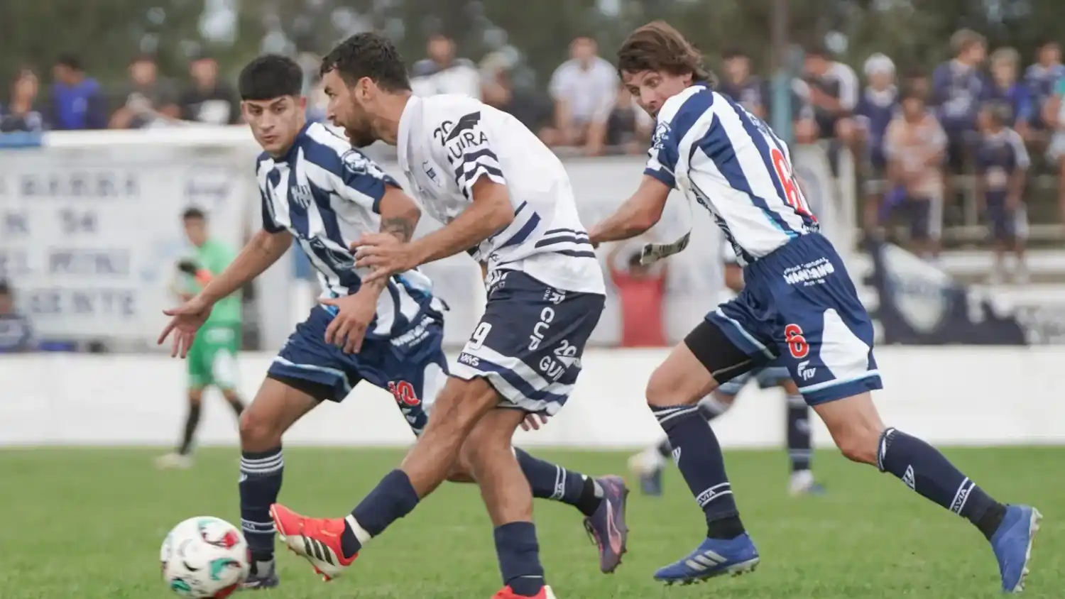 Rivadavia y Ministerio jugarán de noche, en el Estadio Panamericano