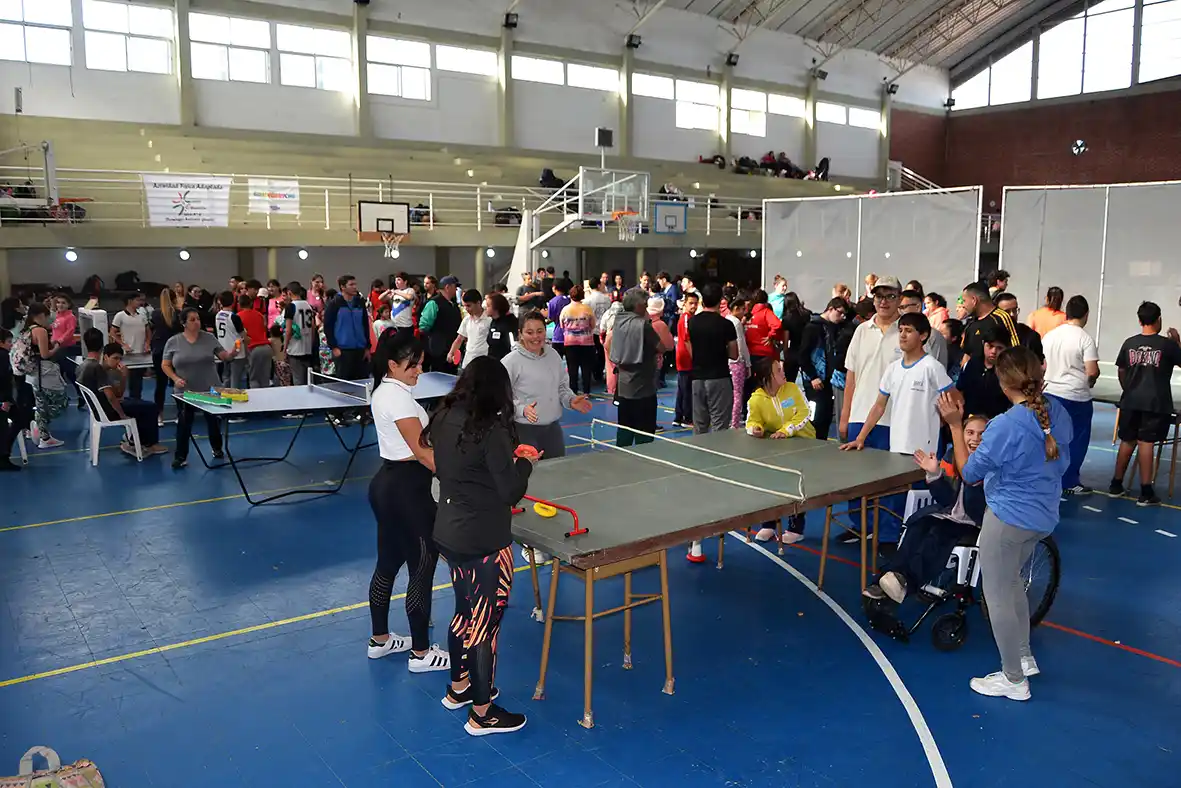 Masiva participación en el encuentro para personas con discapacidad